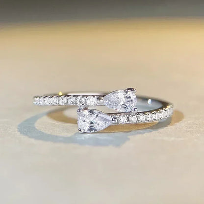 2025年新閃亮鋯石戒指訂婚儀式女士配件婚禮時尚珠寶簡約批發