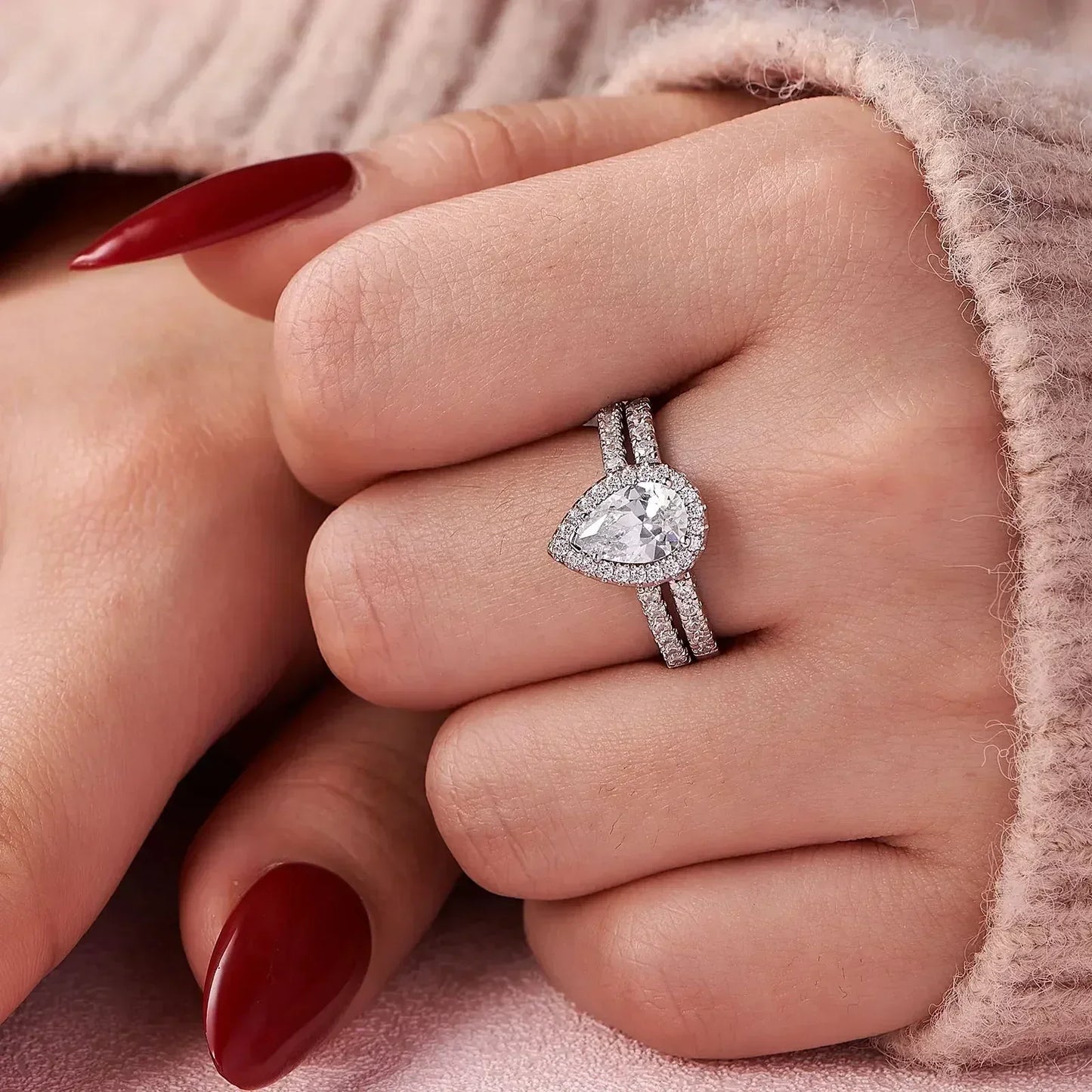 Anillo de compromiso Newshe de 2 piezas con forma de lágrima para mujer, de plata 925, con circonitas cúbicas de alta calidad.