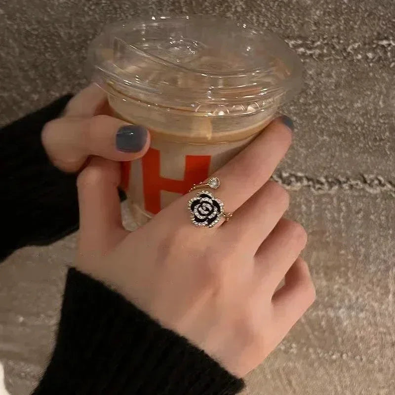Anillos de apertura de metal con forma de rosa negra para mujer y niña, de lujo, con circonitas ajustables para el dedo índice, joyería para fiesta.