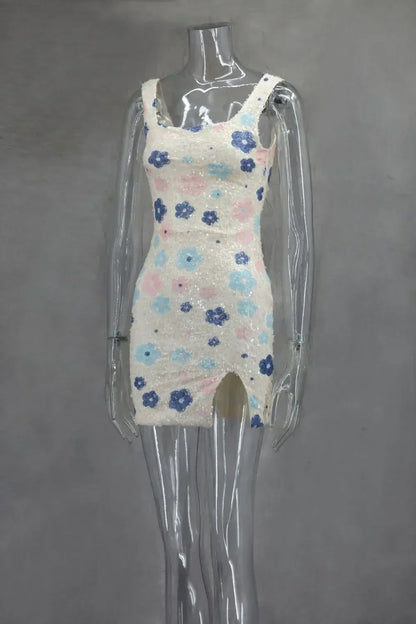Vestido mini sexy con lentejuelas y rombos coloridos, elegante y chic, con tirantes y aberturas.