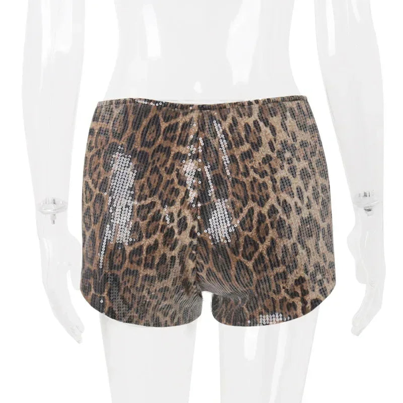 Shorts elegantes y brillantes con estampado de leopardo retro de WhereMery