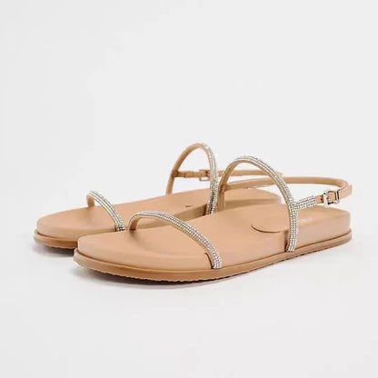 Sandalias planas elegantes de diseñador para mujer