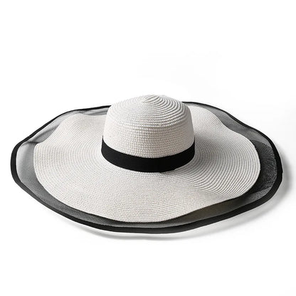 Sombrero grande de paja para el sol