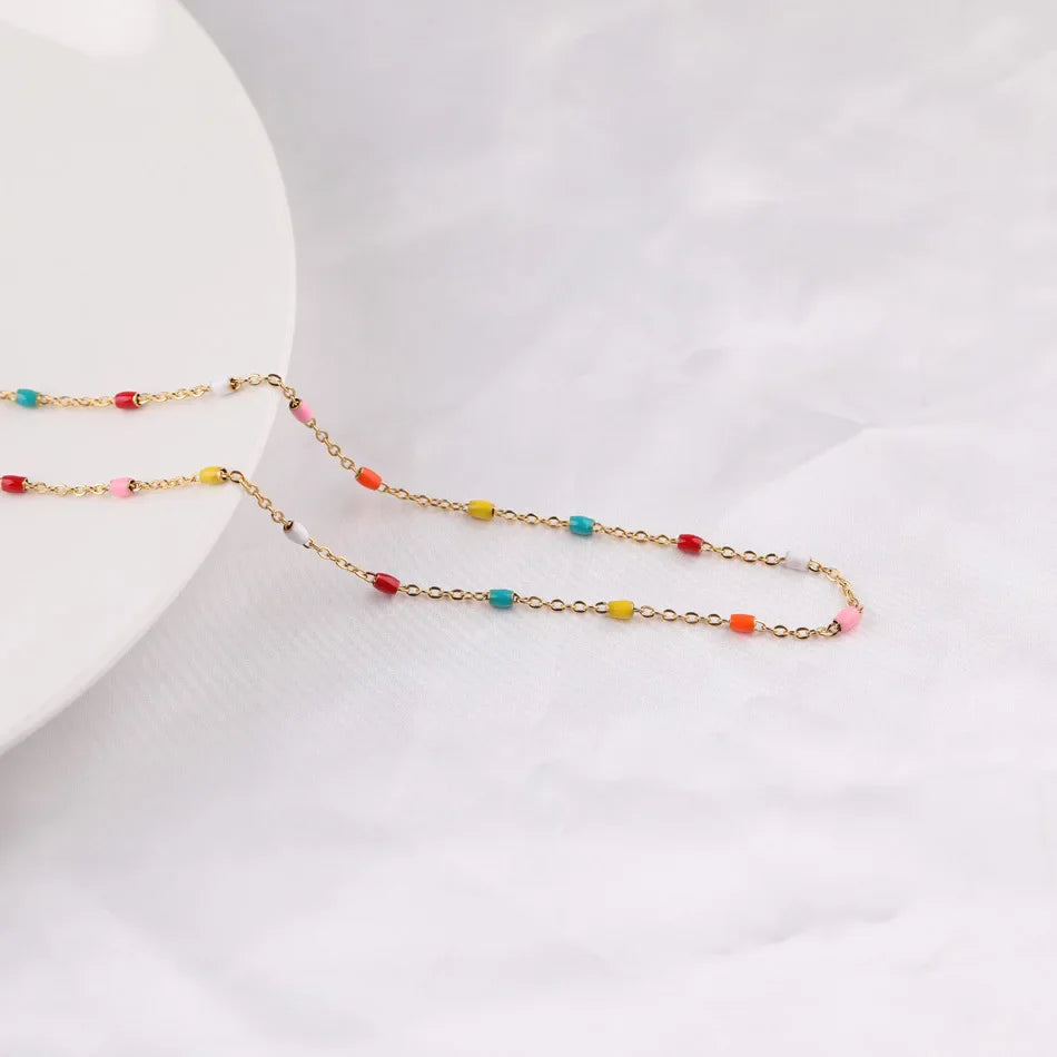 Collar con nombre y corazón de mariposa personalizado