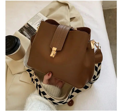 Fashionable Women's Bucket Bag - Korean Style Crossbody