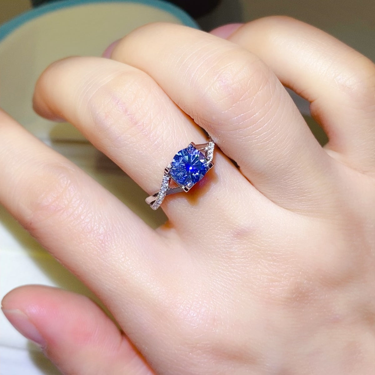 1克拉莫桑石交叉925純銀戒指