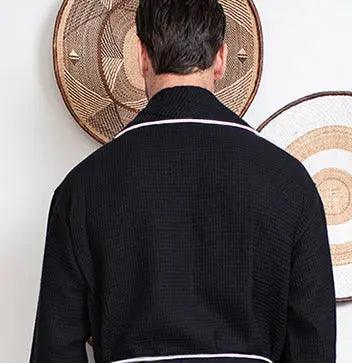 Bata premium con ribete de gofre para hombre