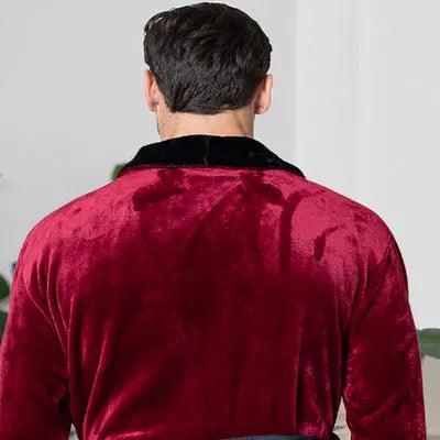 Batas de felpa acogedoras para hombre: diseñadas para la comodidad y la durabilidad.