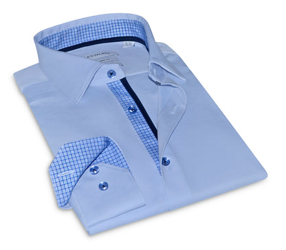 Levy// Camisa de punto de algodón elástico con botones y detalles en contraste // Azul // Corte entallado