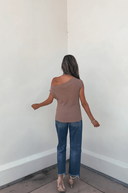 棕色露肩羅紋上衣 - 最終特價