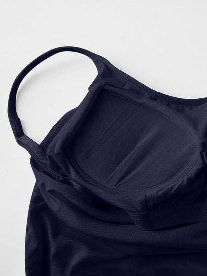 日常吊帶洋裝搭配胸罩