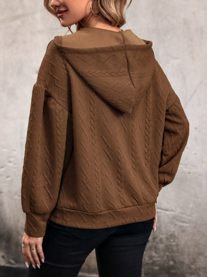 抽繩落肩長袖連帽衫