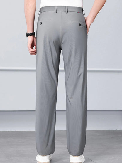 Men's Loose Fit Jeans with Pockets