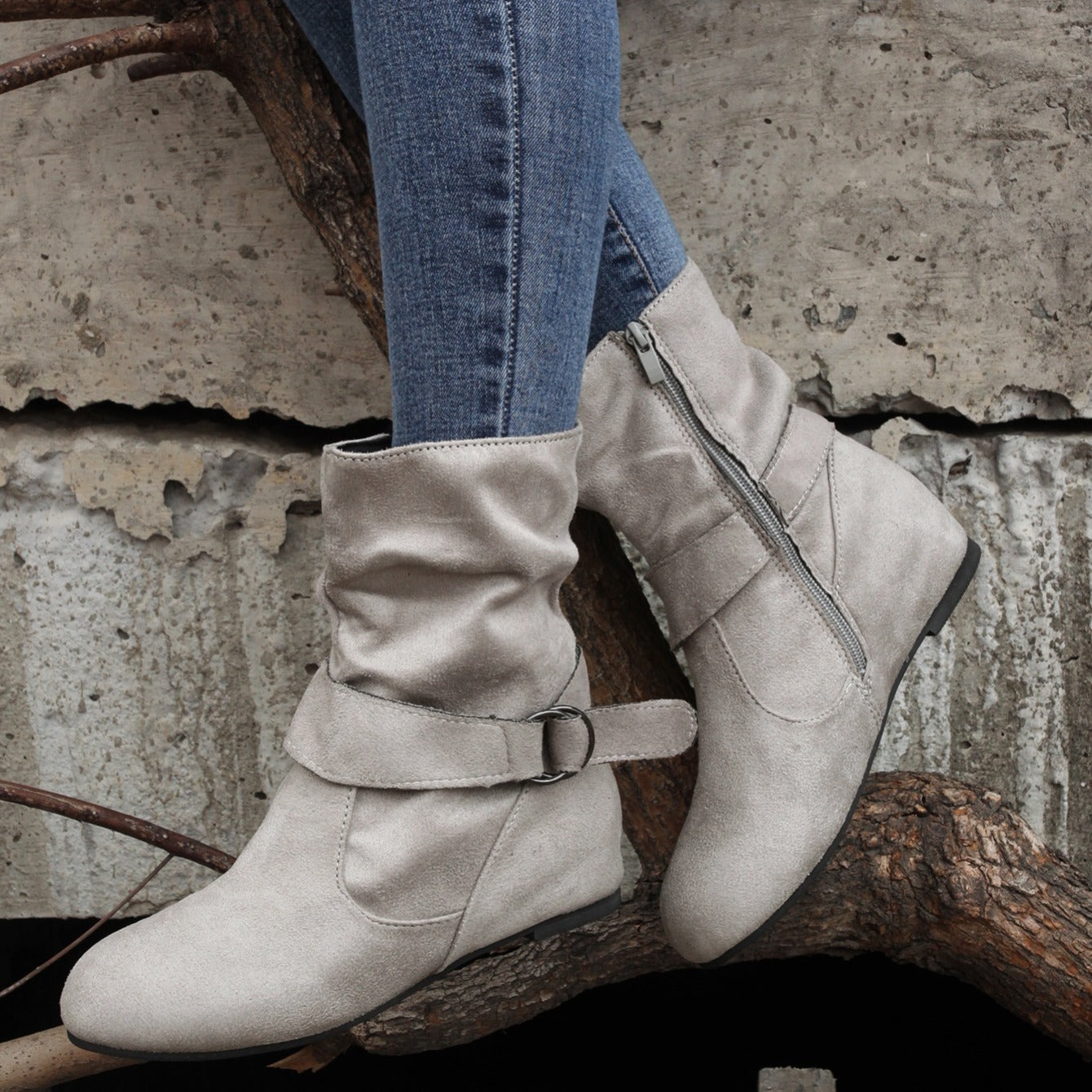 踝靴 圓頭 扣環 皮帶 側邊拉鍊靴