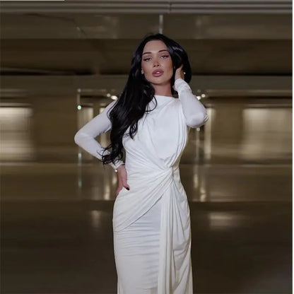 修身純色圓領褶襉腰連身裙