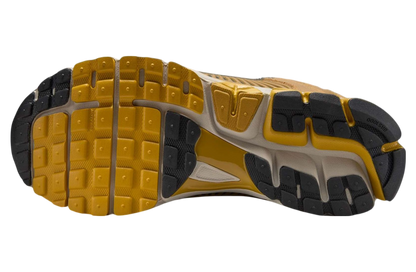 Nike Vomero 5 Men Ochre