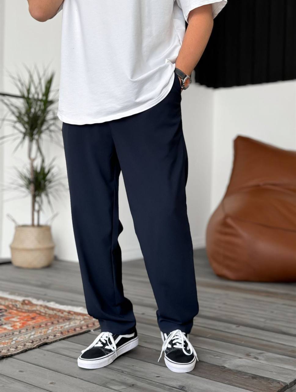 Modern Essential Men's Pleated Trousers – Tailored Comfort for Everyday Refinement