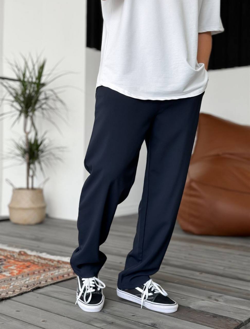 Modern Essential Men's Pleated Trousers – Tailored Comfort for Everyday Refinement