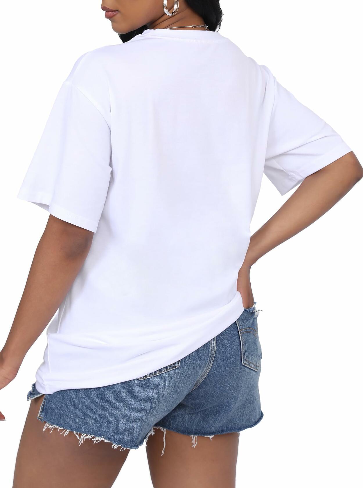 LovelyWholesale Womens Oversized Graphic Tee Short Sleeve White Size M