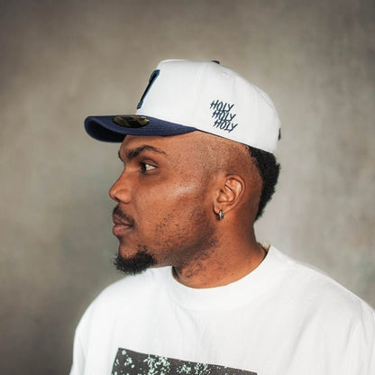 ‘7’ Premium SnapBack - White/Navy