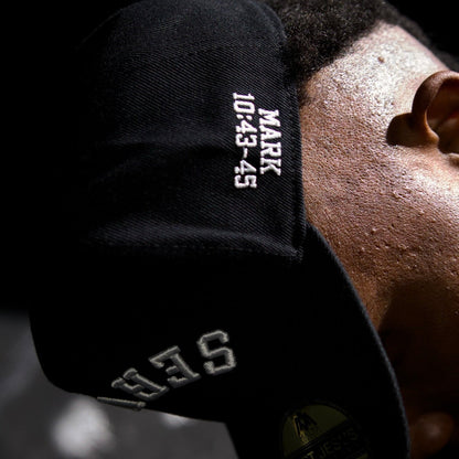 ‘SERVANT’ Premium SnapBack - Black/White