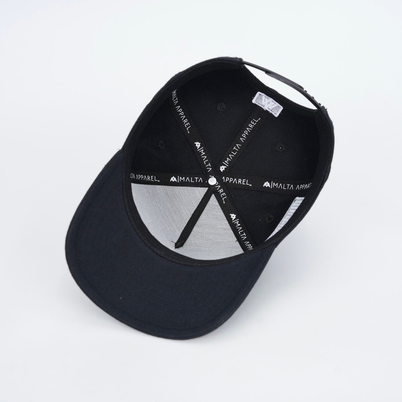 ‘SERVANT’ Premium SnapBack - Black/White