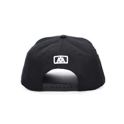 ‘7’ Premium SnapBack - Black/White