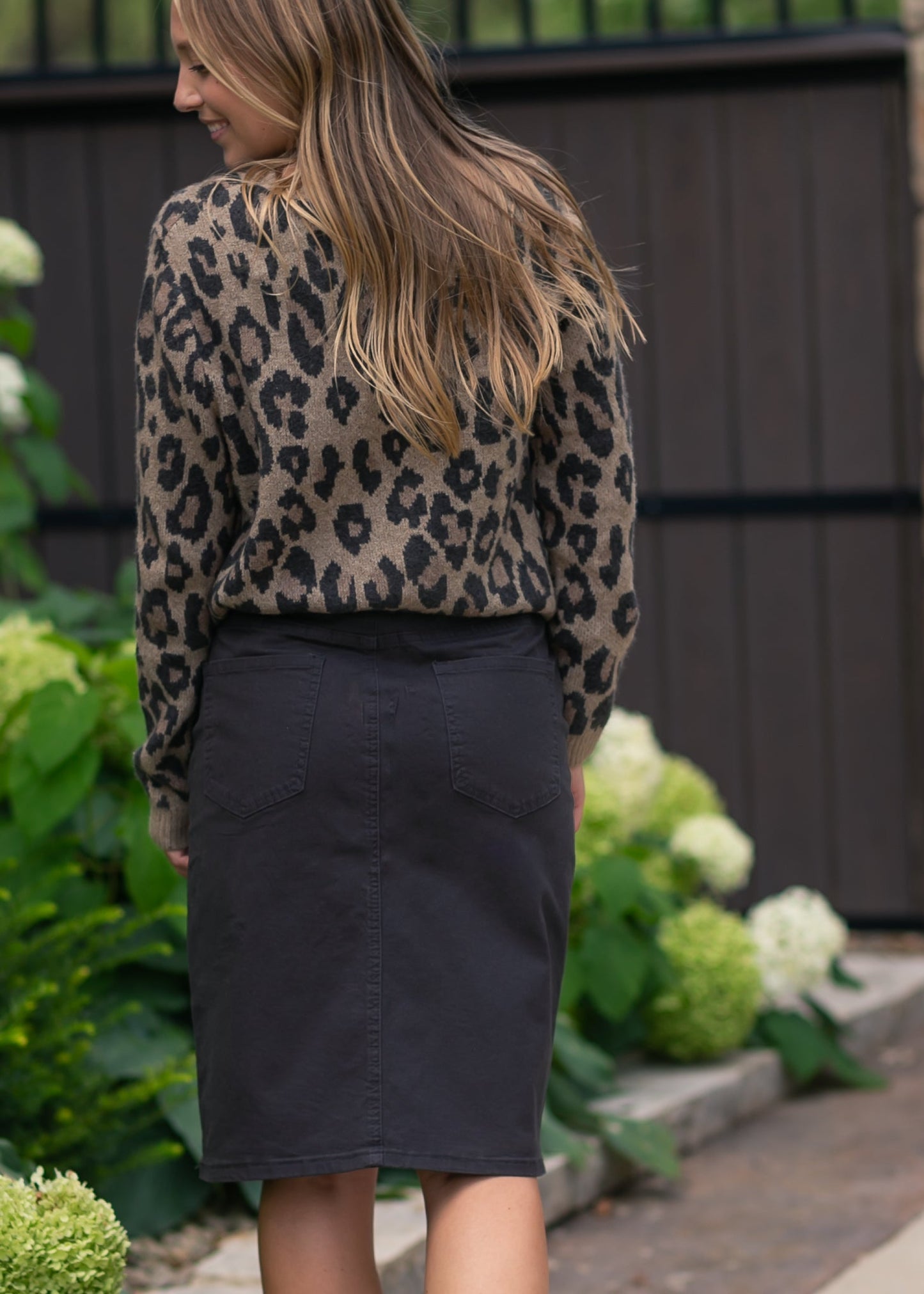 Remi Onyx黑色牛仔中長裙