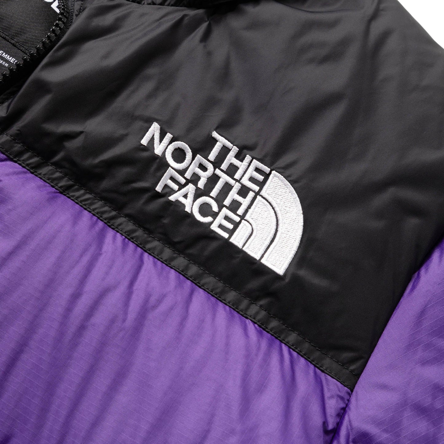 The North Face Women's 1996 Retro Nuptse 700 Jacket Peak Purple