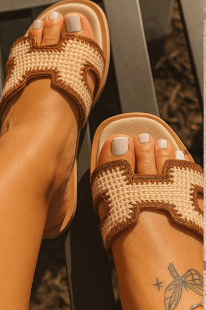 Sandalias sin cordones con tiras en H de tela Wild Diva Luxe